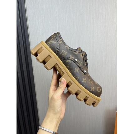 New Arrivals Louis Vuitton Dress Fashion Shoes For Men in 202639