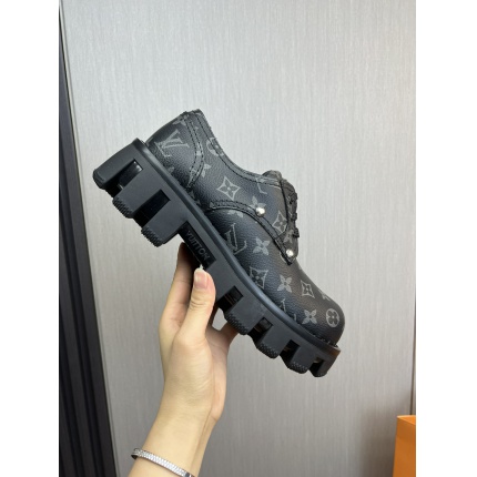 New Arrivals Louis Vuitton Dress Fashion Shoes For Men in 202640