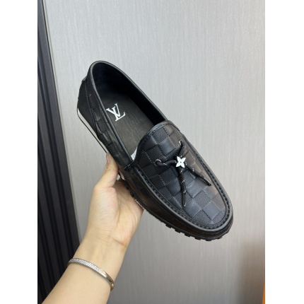 New Arrivals Louis Vuitton Business Dress Shoes For Men in 202647