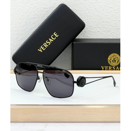 Versace AAA Quality Sunglasses in 202941