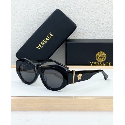 Versace AAA Quality Sunglasses in 202944