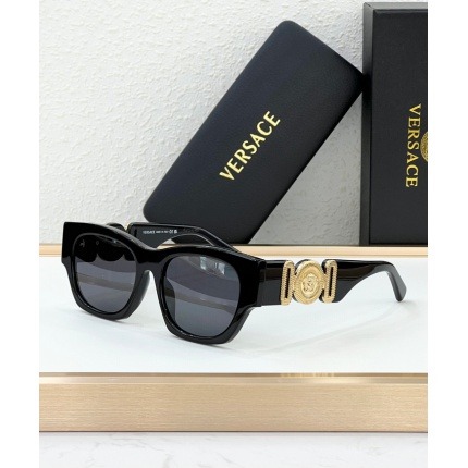 Versace AAA Quality Sunglasses in 202952