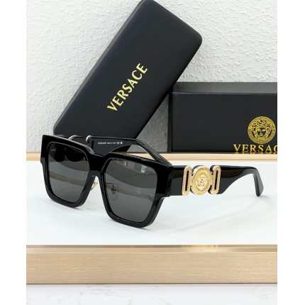 Versace AAA Quality Sunglasses in 202956