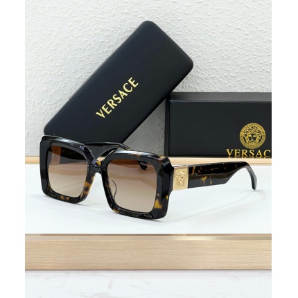 Versace AAA Quality Sunglasses in 202958