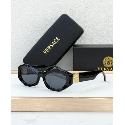Versace AAA Quality Sunglasses in 202959