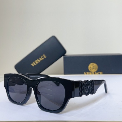 Versace AAA Quality Sunglasses in 202966