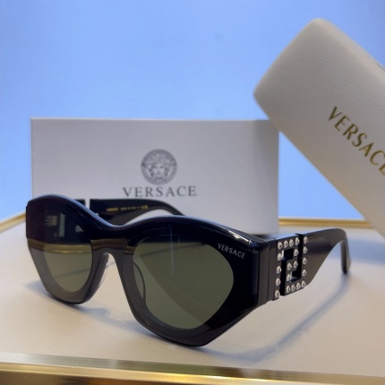 Versace AAA Quality Sunglasses in 202970
