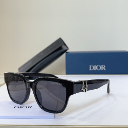 Dior AAA Quality Sunglasses in 203001