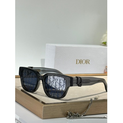 Dior AAA Quality Sunglasses in 203040
