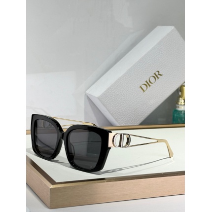 Dior AAA Quality Sunglasses in 203042