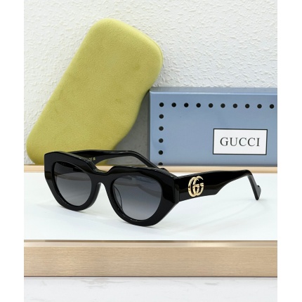 Gucci AAA Quality Sunglasses in 203072