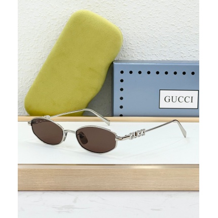 Gucci AAA Quality Sunglasses in 203084