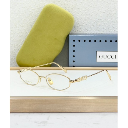 Gucci AAA Quality Sunglasses in 203085