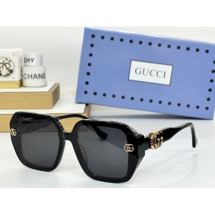 Gucci AAA Quality Sunglasses in 203114