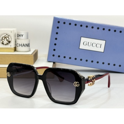 Gucci AAA Quality Sunglasses in 203116