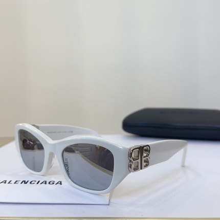 Balenciaga AAA quality Sunglasses in 203201