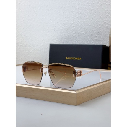 Balenciaga AAA quality Sunglasses in 203256