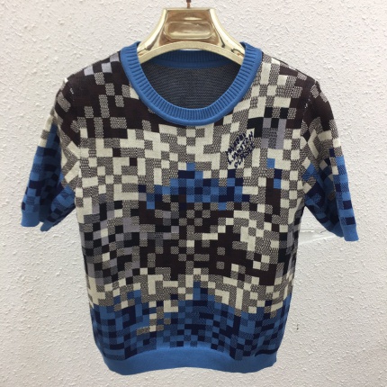 New Arrivals Louis Vuitton Sweater T-Shirts For Women in 203488