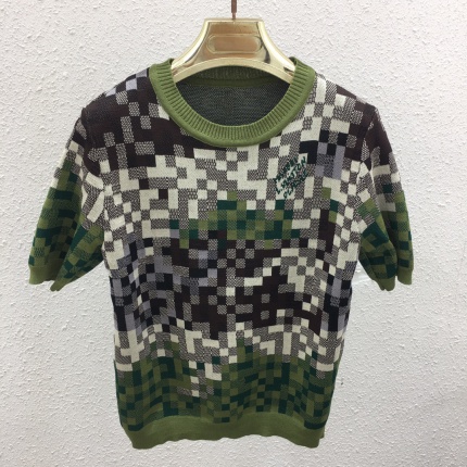 New Arrivals Louis Vuitton Sweater T-Shirts For Women in 203489