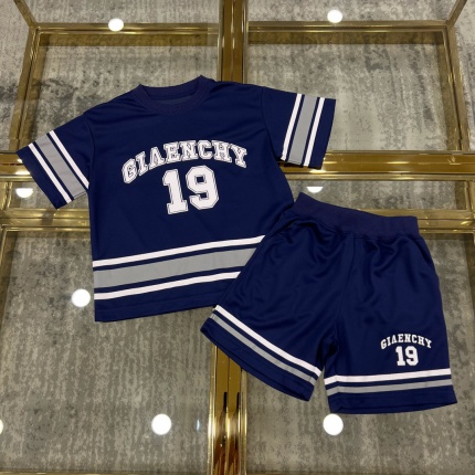 New Arrivals Givenchy Short Tracksuits For Kids in 203536