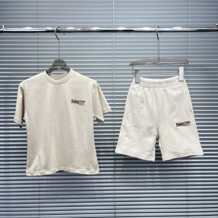 New Arrivals Balenciaga Short Tracksuits For Kids in 203550