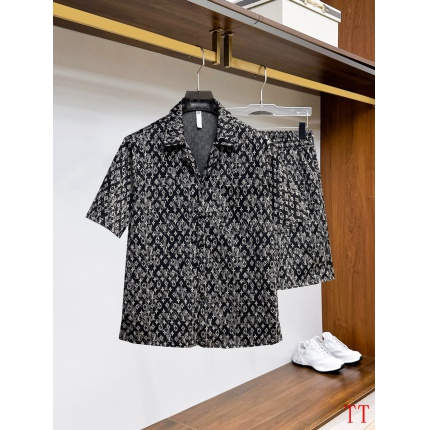 Louis Vuitton Short Tracksuits For Men in 203703