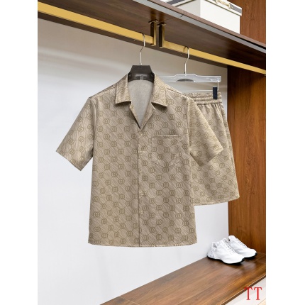 Gucci Short Tracksuits For Men in 203722