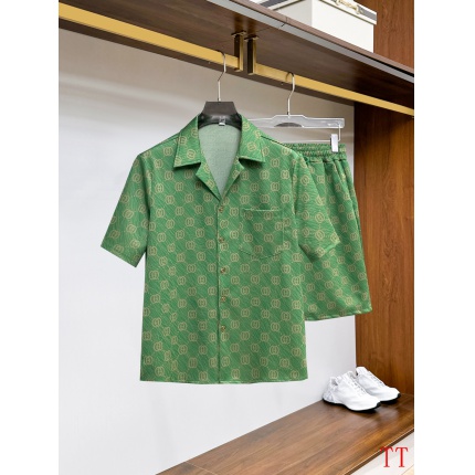 Gucci Short Tracksuits For Men in 203723