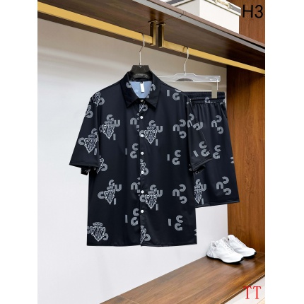 Gucci Short Tracksuits For Men in 203725