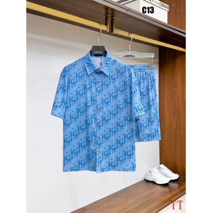 Gucci Short Tracksuits For Men in 203730