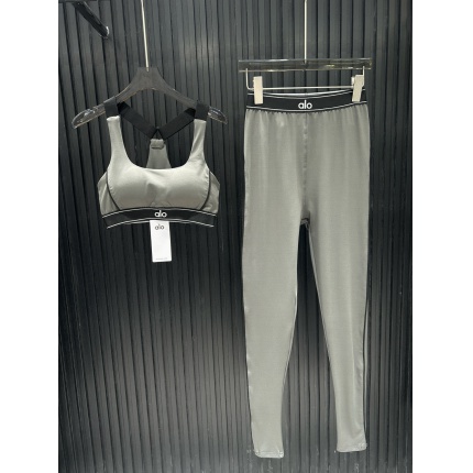 New Arrivals Alo Yoga Suits in 203796