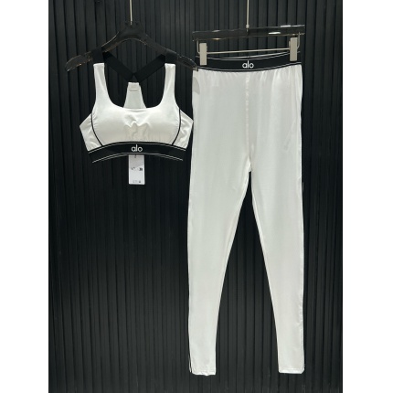 New Arrivals Alo Yoga Suits in 203799