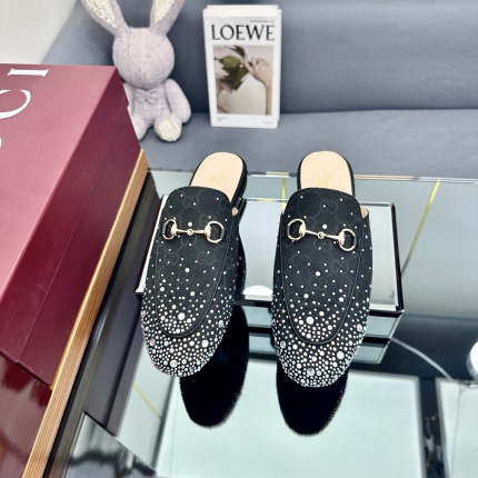 New Arrivals Gucci Loafers For Women in 203858