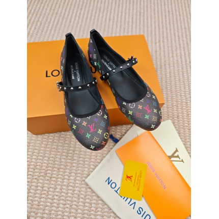 Louis Vuitton Loafers For Women in 203866
