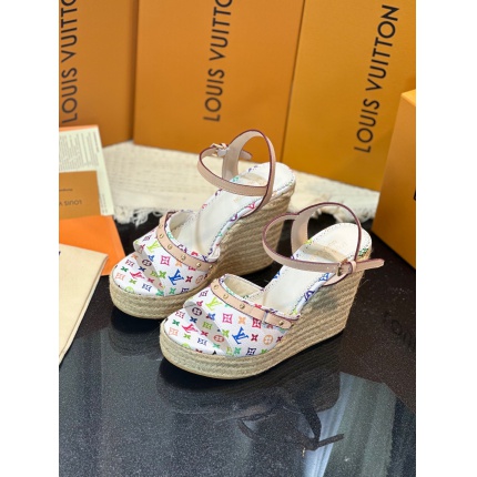 New Arrivals Louis Vuitton Sandals For Women in 203868