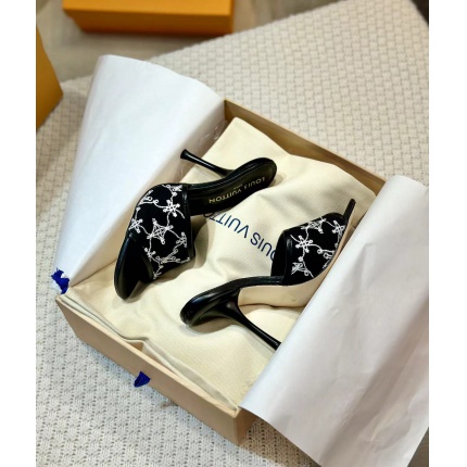New Arrivals Louis Vuitton Pumps For Women in 203870