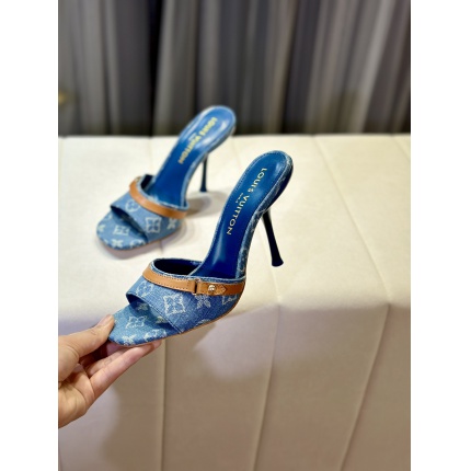 New Arrivals Louis Vuitton Pumps For Women in 203871