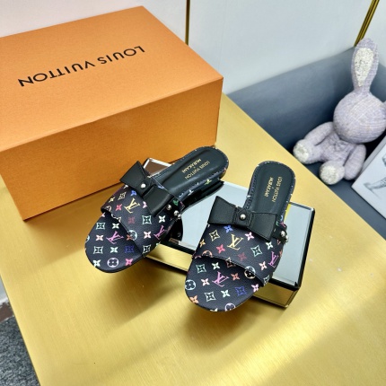 Louis Vuitton Slippers For Women in 203880