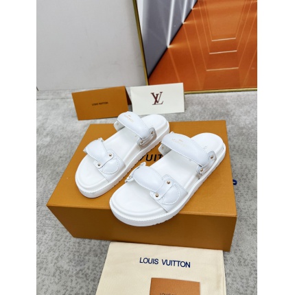 New Arrivals Louis Vuitton Slippers For Women in 203924