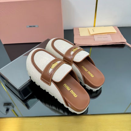 New Arrivals MiuMiu Slippers For Women in 203971