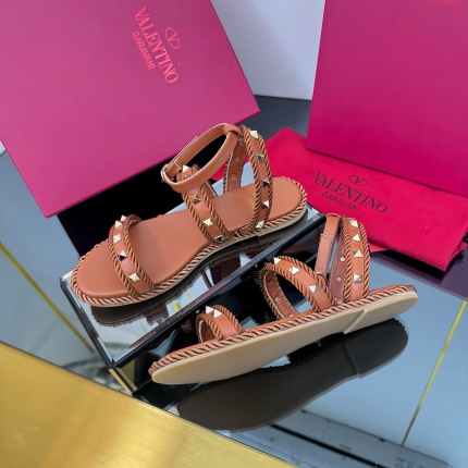 New Arrivals Valentino Sandals For Women in 203999