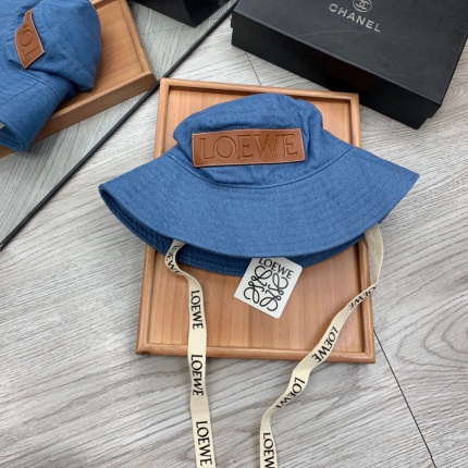 New Arrivals Loewe Hats in 204006
