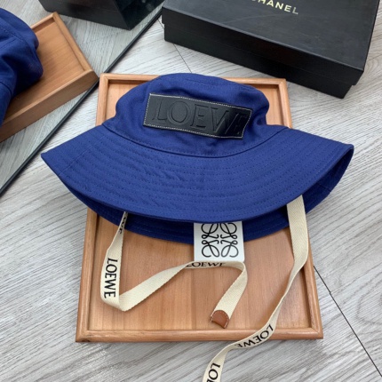 New Arrivals Loewe Hats in 204008