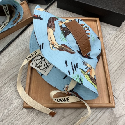 New Arrivals Loewe Hats in 204010