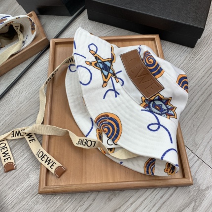 New Arrivals Loewe Hats in 204013