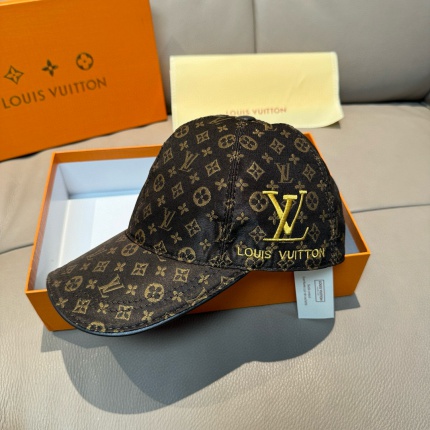New Arrivals Louis Vuitton Hats in 204030