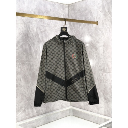 Gucci Thin Jackets For Men in 204072