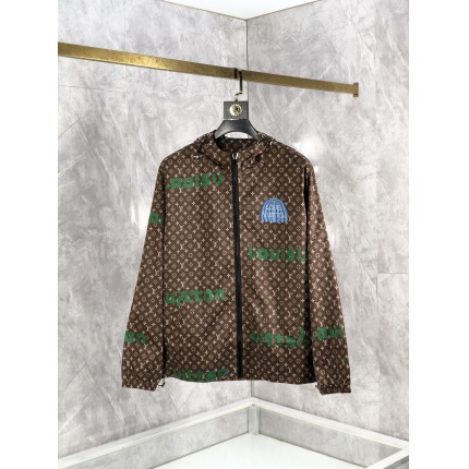 Louis Vuitton Thin Jackets For Men in 204090