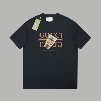 Gucci T-shirts for Men in 204111