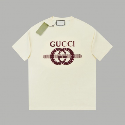 Gucci T-shirts for Men in 204115